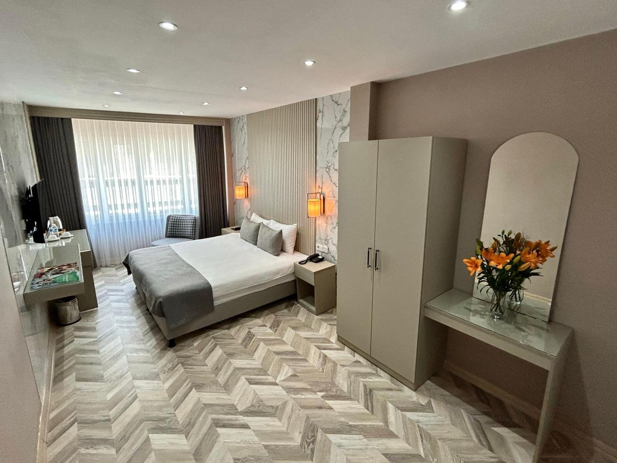 The Roomy Nisantasi 3* Stambuł
