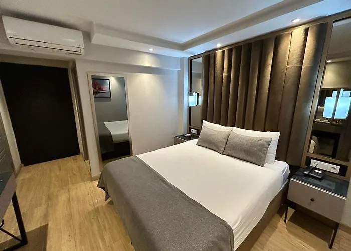 The Roomy Hotel Nisantasi